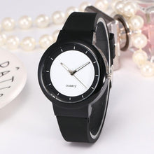 Load image into Gallery viewer, Strap Analog Quartz Round Watch